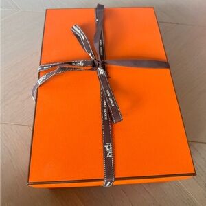 Hermès shoe Box with dust bags